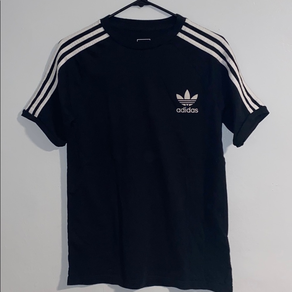 Big Kids L Adidas t-shirt